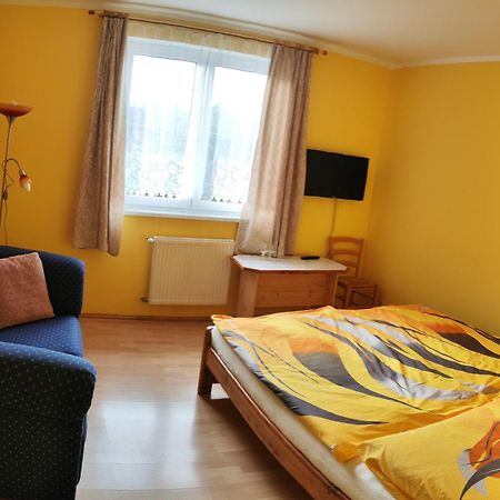 Penzion Kozabar Horní Luby エクステリア 写真